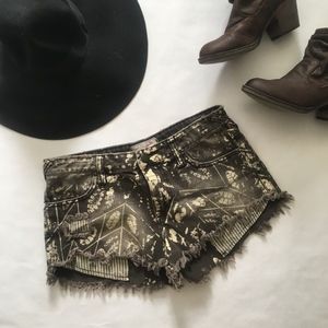 Free People Distressed pattern festival shorts